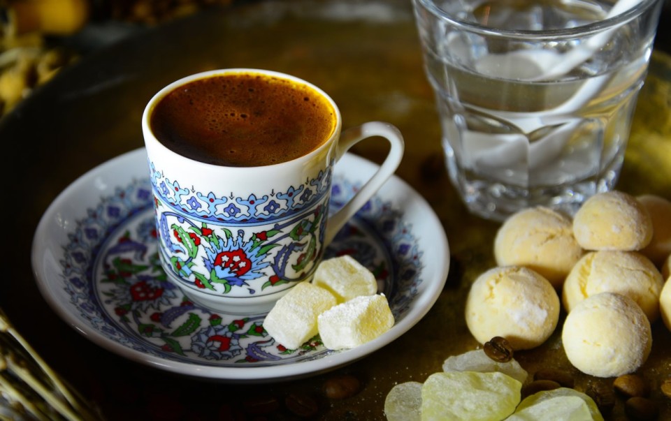 Damla Sakızlı Türk Kahvesi
